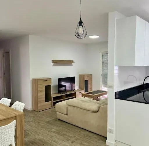 Detail Palmeras דירה אדחה